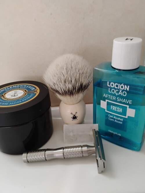 53d5db203f2305e32f1cdb3547e6adaf.jpg
