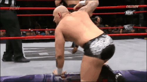 9736dd3711b35b7329a43ce6ce128bee.gif