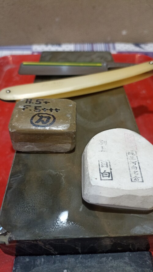 6c9b36edc544a968f7c3fd7b38c584af.jpg