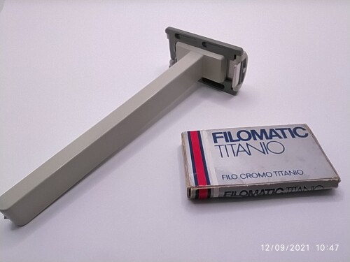 ffdc45ecab053b7b0cf08aacdae8d4da.jpg