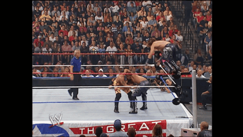 c88d1d784328b608a4e9f758e3e0a3a9.gif