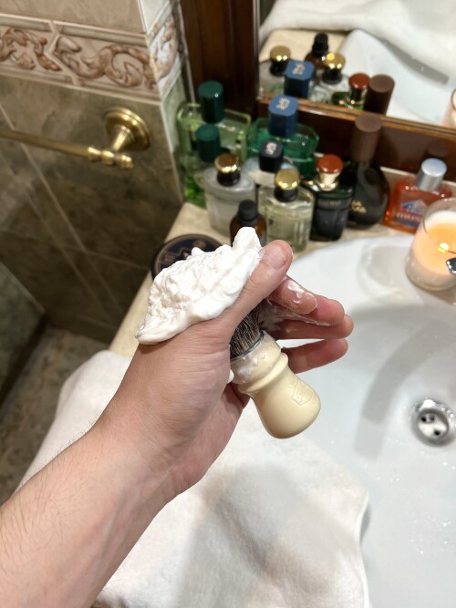 a30cb0881ee49f931cc65a231f580e1a.jpg