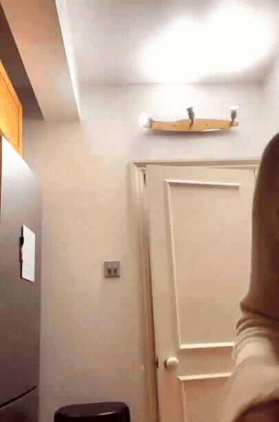 8701e8aa5c5230ae3c3839d437103cc5.gif