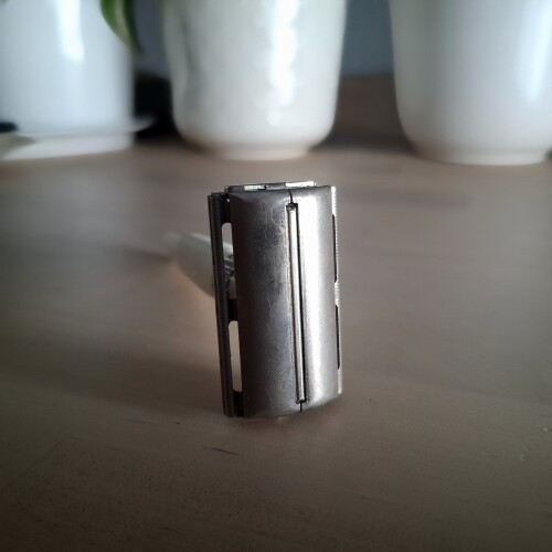 57588