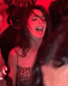 5a4420a1aaec2579a84327eacdd1d312.gif