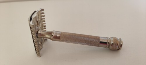 6ccaef341c8e898f686cc3db27fbea17.jpg
