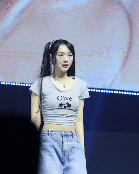 ee29c5b185fc6dc53bf46c091f1016f0.gif