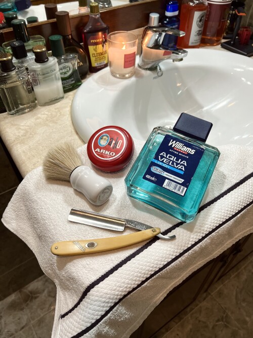 c32d44452deb5a8b21ce186ebd80203a.jpg