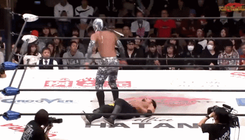 7ee90afefd5134f7c03af15839ec5f96.gif