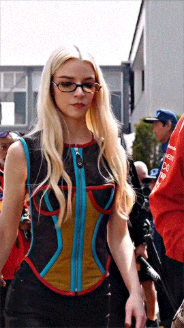 db7e6aade73a968e5a1afb5f95d42e7d.gif
