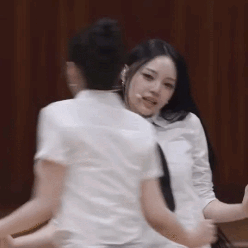 47479fb99da12a24ada543d9684ae38d.gif