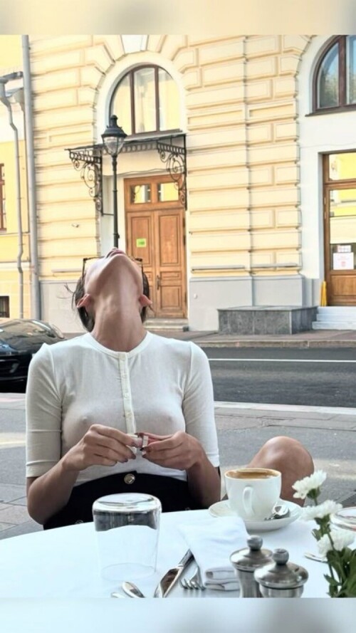 2ed5a5fbae42b782bf73e6f7cf46e9f4.jpg