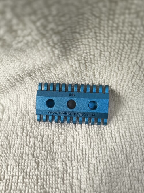 8eab0a67a0b1aeb0a0b178f8baec23e1.jpg