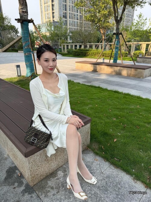 76513f9378bea0baaef8b8af2df0ead0.jpg