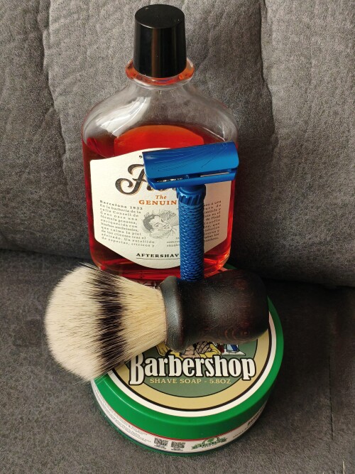 190b4bde09861f080fb060cc3d140b37.jpg