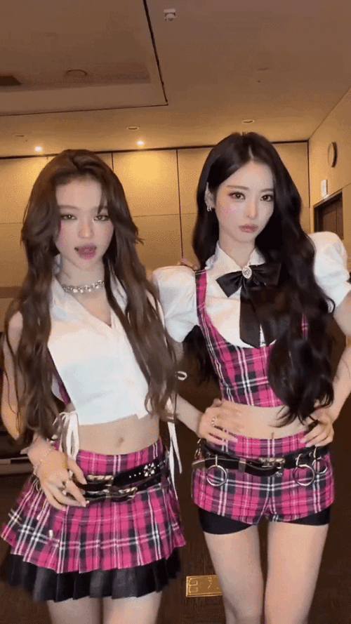 19f70b101a402ab97c2a34b5c489d91b.gif