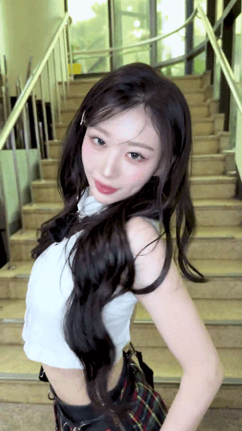 295b865f74cd1e363a7e0215f32e02ea.gif