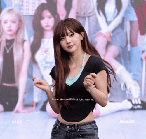 bb19f5816bd8ab812f8a099b6e0c4c40.gif