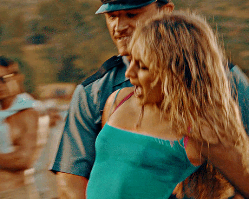 ff9d11f62d351e1eb8abfc85a986fe81.gif