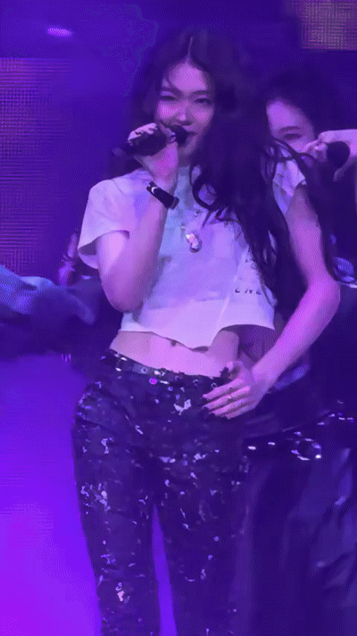 07eeb9fdefd92f75c9cdf5e3113deb51.gif