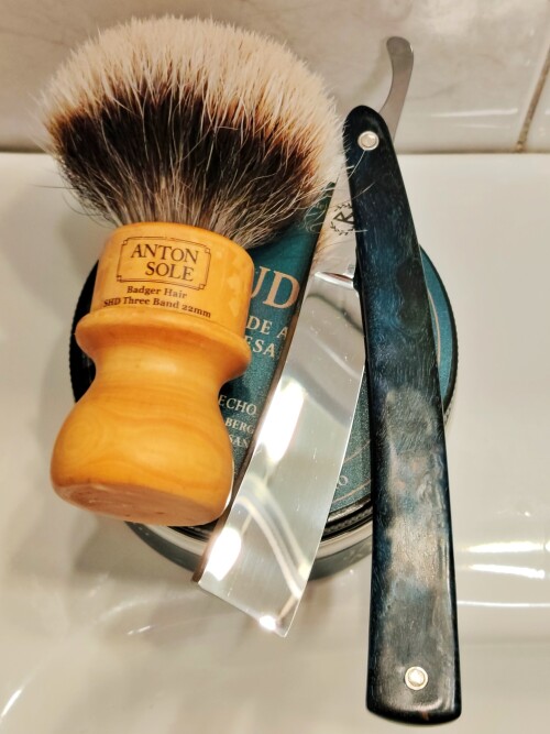 cc25cea912b409f6b80bf4589cf78ef8.jpg