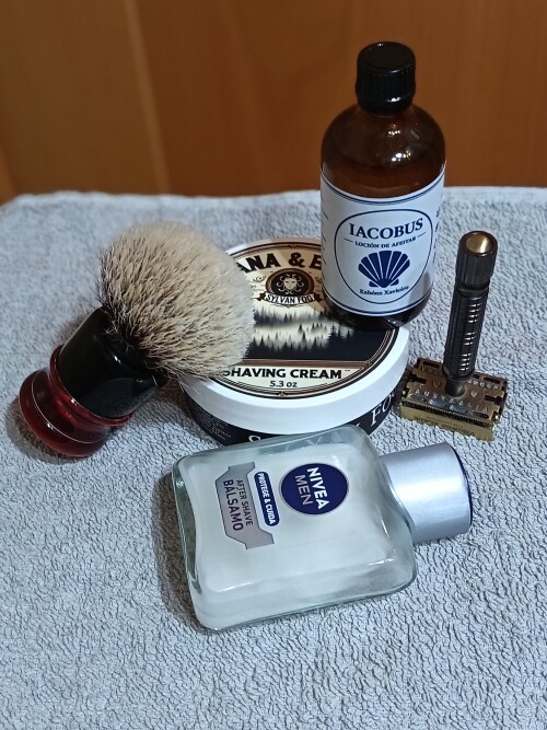 477ba9d459a351b8bbf212f91f0e20cb.jpg